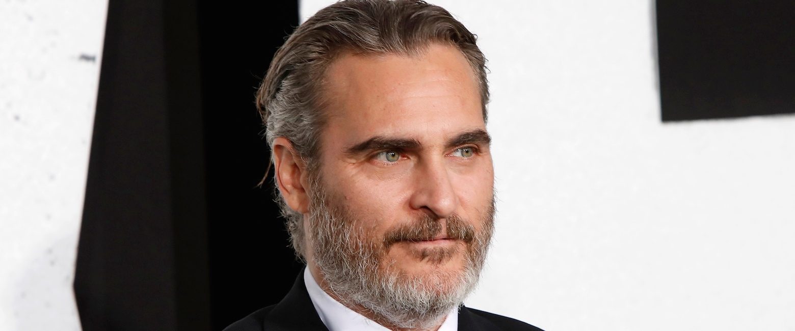 No sólo es un increíble actor, sino que dedica parte de su tiempo a defender a los animales más maltratados del planeta, los utilizados para consumo.
Joaquin Phoenix The Joker