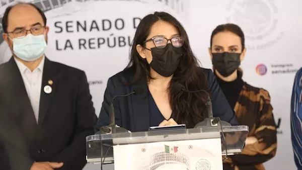 Dulce Ramírez, Directora Ejecutiva de Igualdad Animal en México, durante la presentación de la iniciativa de ley de Alimentación Sustentable.